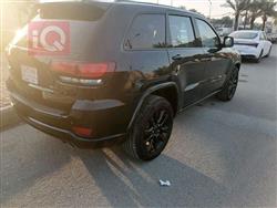 جیپ گراند شیرۆکی